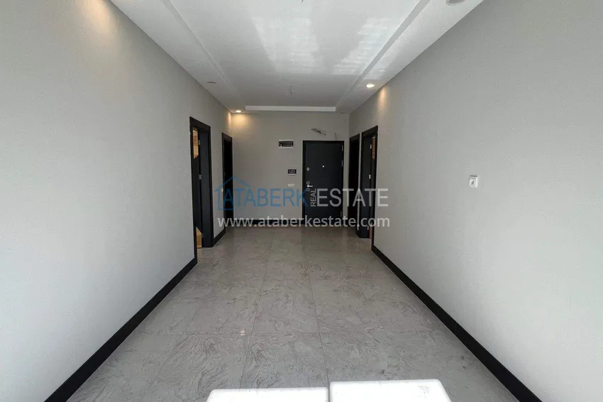 Purchase Modern 85 m² office in Oba - modern business center 1