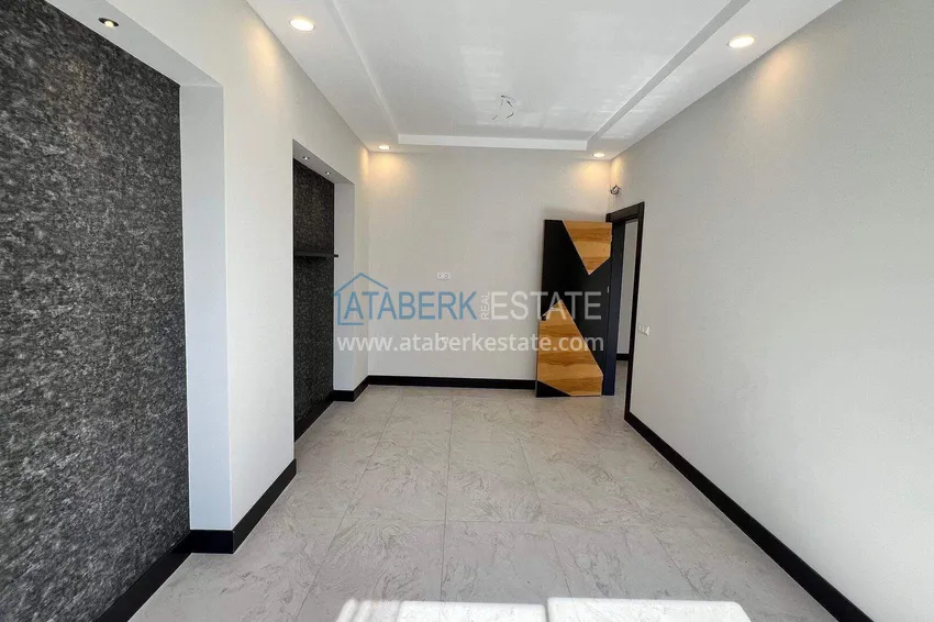 Purchase Modern 85 m² office in Oba - modern business center 4