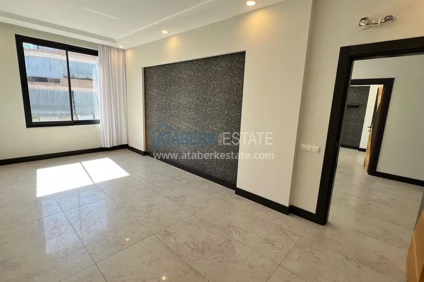 Purchase Modern 85 m² office in Oba - modern business center 9