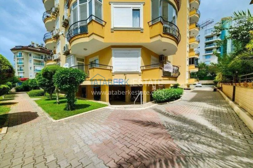 2+1 apartment 100 m² in the center of Alanya — with new furniture, 800 m to Cleopatra beach 10