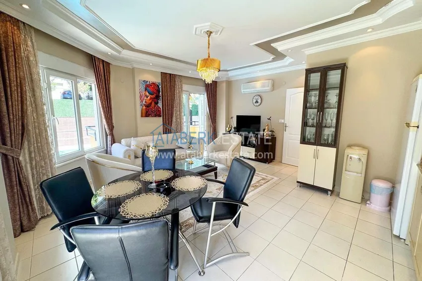 Purchase 2+1 apartment 100 m² in the center of Alanya — with new furniture, 800 m to Cleopatra beach 4