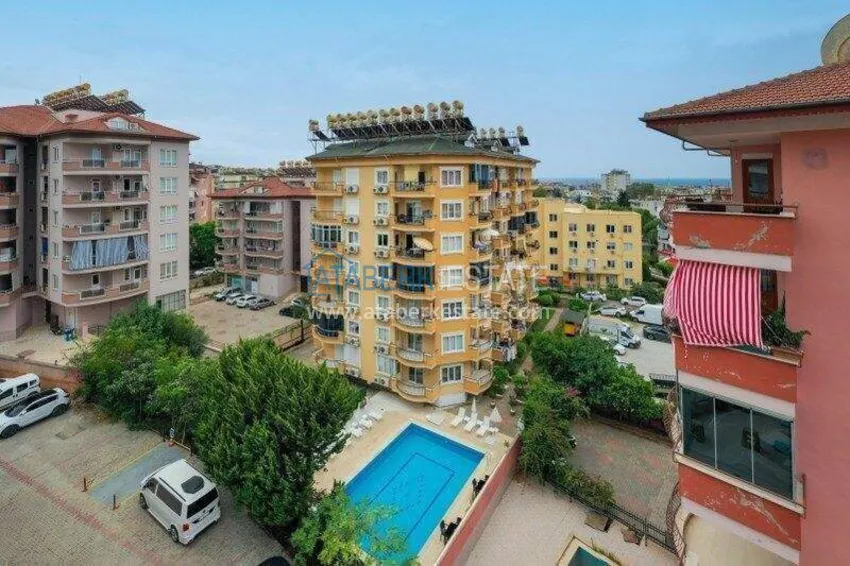 2+1 apartment 100 m² in the center of Alanya — with new furniture, 800 m to Cleopatra beach 6