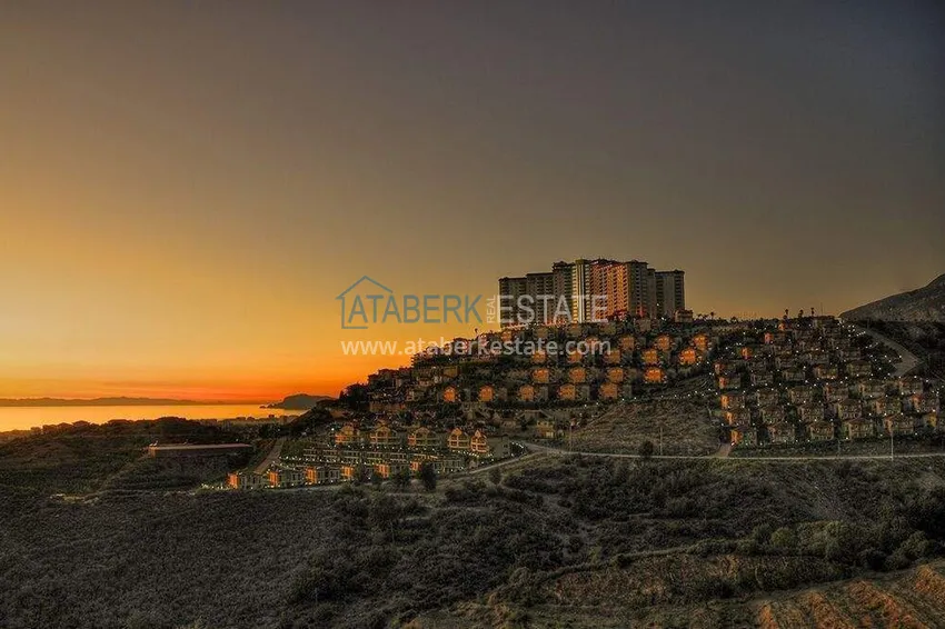 4+1 villa on the territory of a hotel complex in Mahmutlar — furniture, garden, panoramic view 1