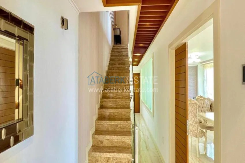 Purchase Luxury 4+1 villa in Alanya, Bektash Mountain District - furniture, swimming pool, panoramic view 1