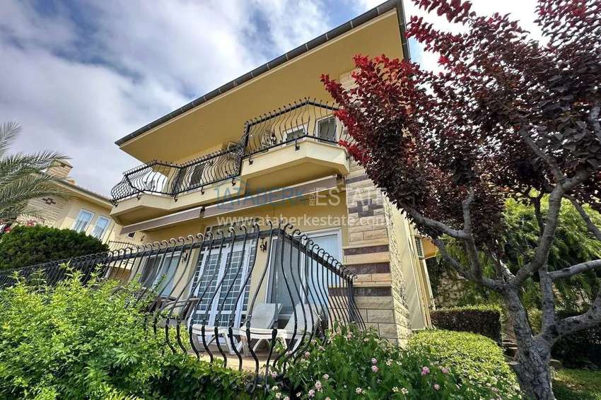 4+1 villa on the territory of a hotel complex in Mahmutlar — furniture, garden, panoramic view 12