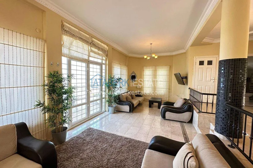 Purchase 4+1 villa on the territory of a hotel complex in Mahmutlar — furniture, garden, panoramic view 5