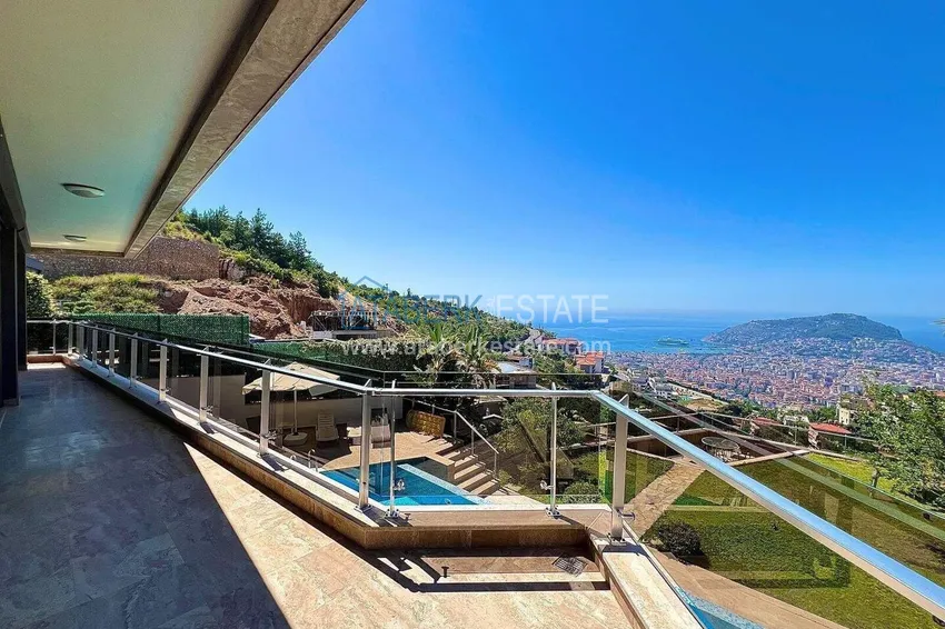 Purchase Luxury 4+1 villa in Alanya, Bektash Mountain District - furniture, swimming pool, panoramic view 26