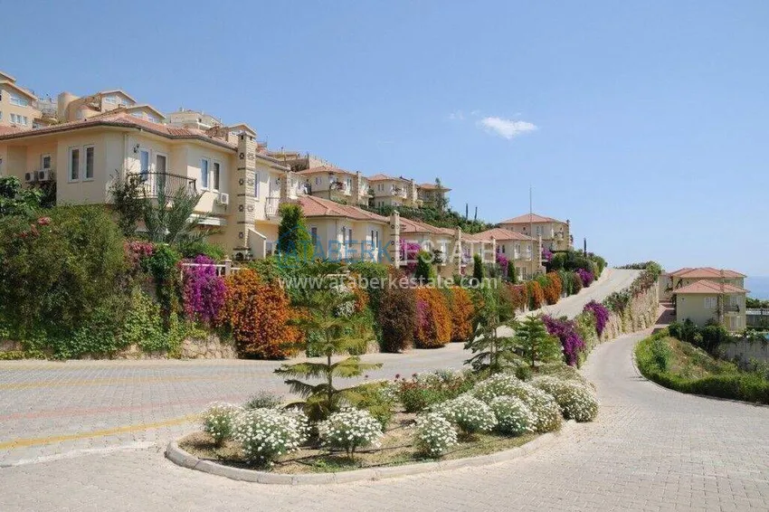 4+1 villa on the territory of a hotel complex in Mahmutlar — furniture, garden, panoramic view 5