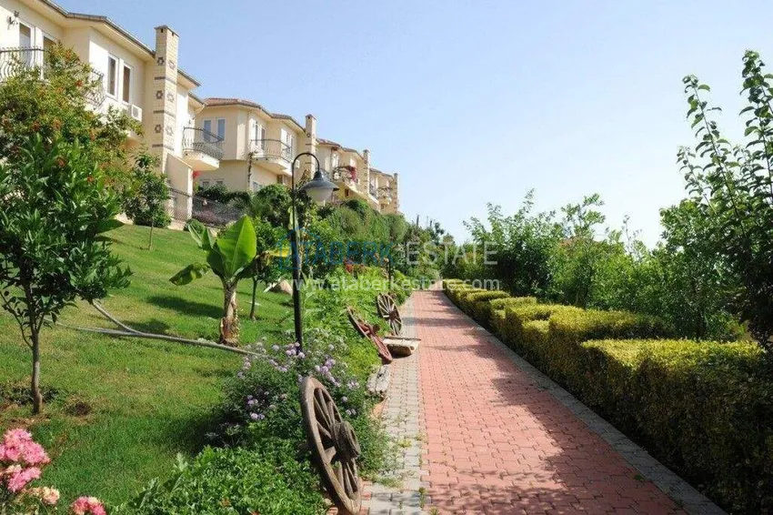 4+1 villa on the territory of a hotel complex in Mahmutlar — furniture, garden, panoramic view 6