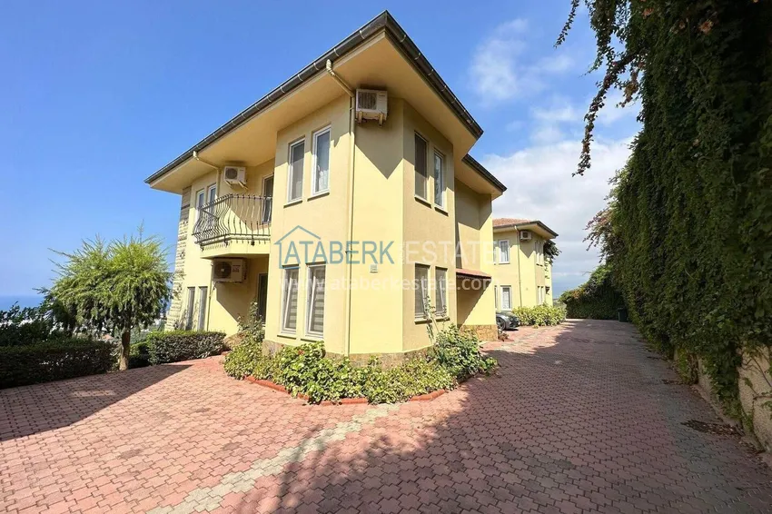 4+1 villa on the territory of a hotel complex in Mahmutlar — furniture, garden, panoramic view 17