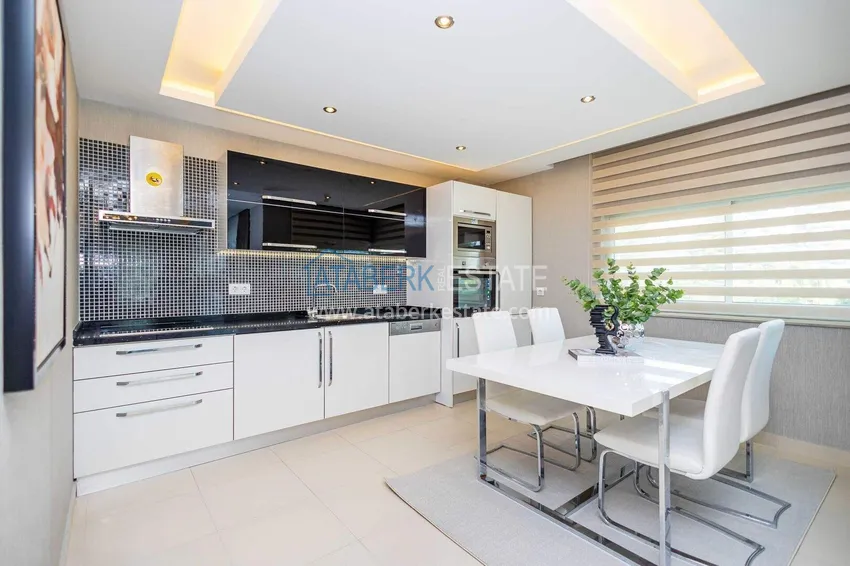Purchase 2+1 garden duplex in Kestel on the beachfront - with new furniture and sea views 17