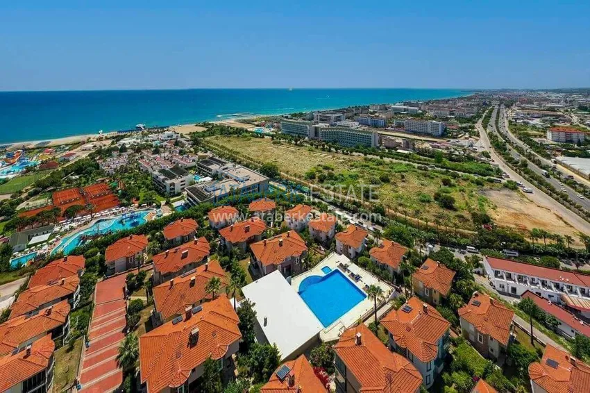 Two-story 3+1 villa in Konakli — furnished and with sea views in a cottage complex 4