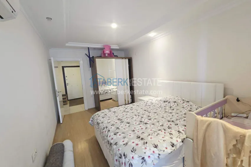Purchase Apartment 1+1 in Avsallar — furniture, glazed balcony and sea view 9