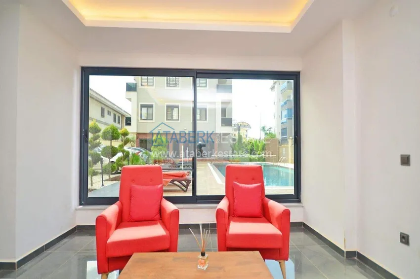 Penthouse duplex 3+1 w Oba, Alanya — meble, oddzielna kuchnia, przeszklony balkon 13 