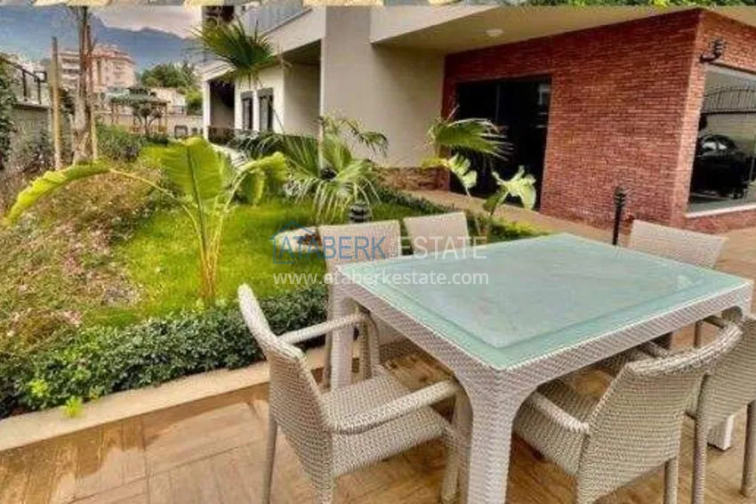 Penthouse duplex 3+1 w Oba, Alanya — meble, oddzielna kuchnia, przeszklony balkon 5 