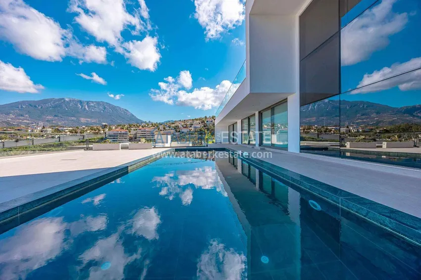 Premium 4+1 villa with panoramic views in Kargicak - fully furnished, suitable for citizenship 19