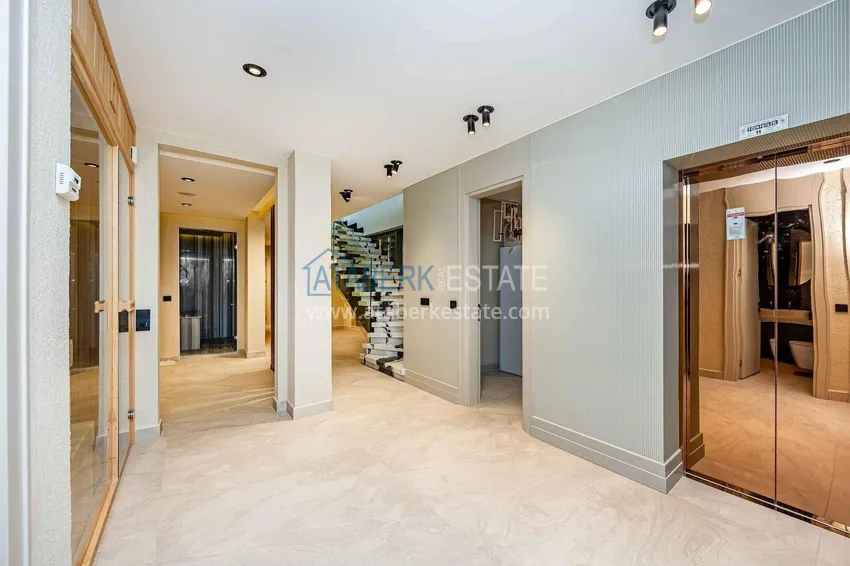 Purchase Premium 4+1 villa with panoramic views in Kargicak - fully furnished, suitable for citizenship 47