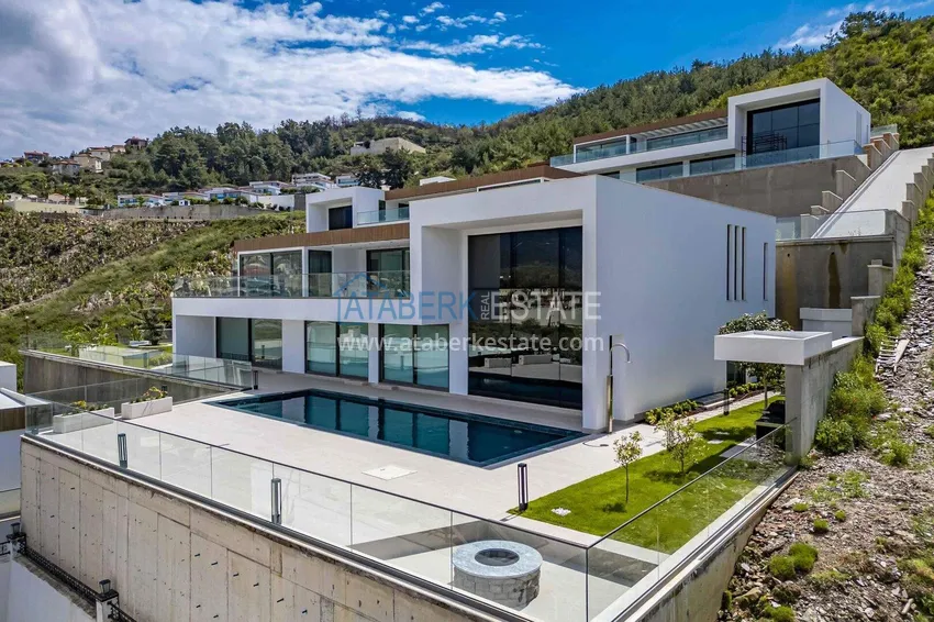 Premium 4+1 villa with panoramic views in Kargicak - fully furnished, suitable for citizenship 6