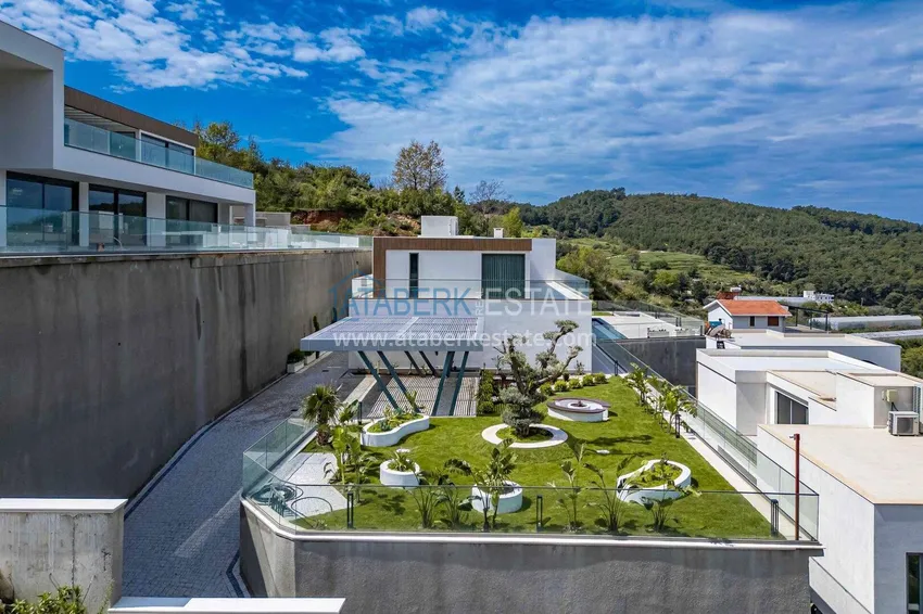 Premium 4+1 villa with panoramic views in Kargicak - fully furnished, suitable for citizenship 8