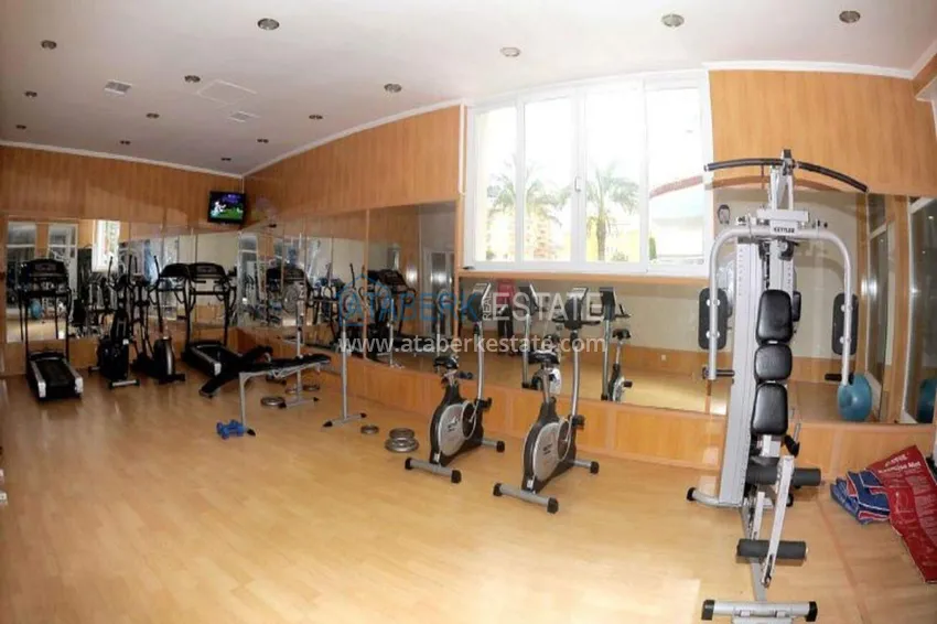 2+1 apartment in Mahmutlar - 130 m², furnished, spacious balcony 15