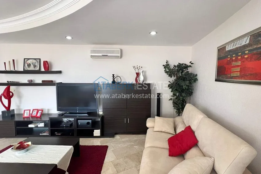 Purchase 2+1 apartment in Mahmutlar - 130 m², furnished, spacious balcony 5