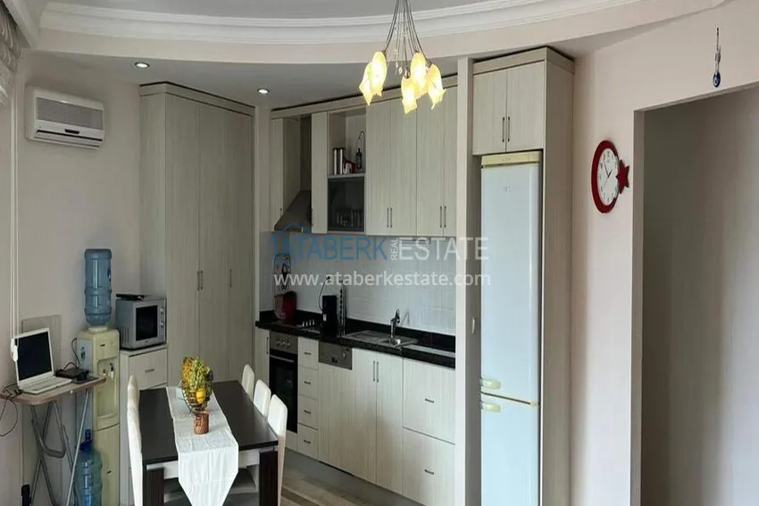 Purchase 2+1 apartment in Mahmutlar - 130 m², furnished, spacious balcony 9