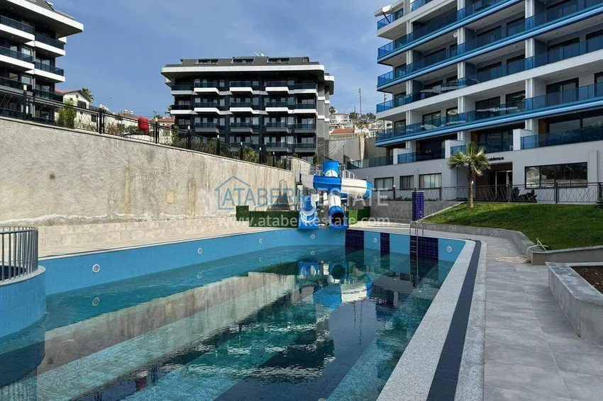 3+1 apartment from the owner in a new complex — Alanya, Kargicak district 8 