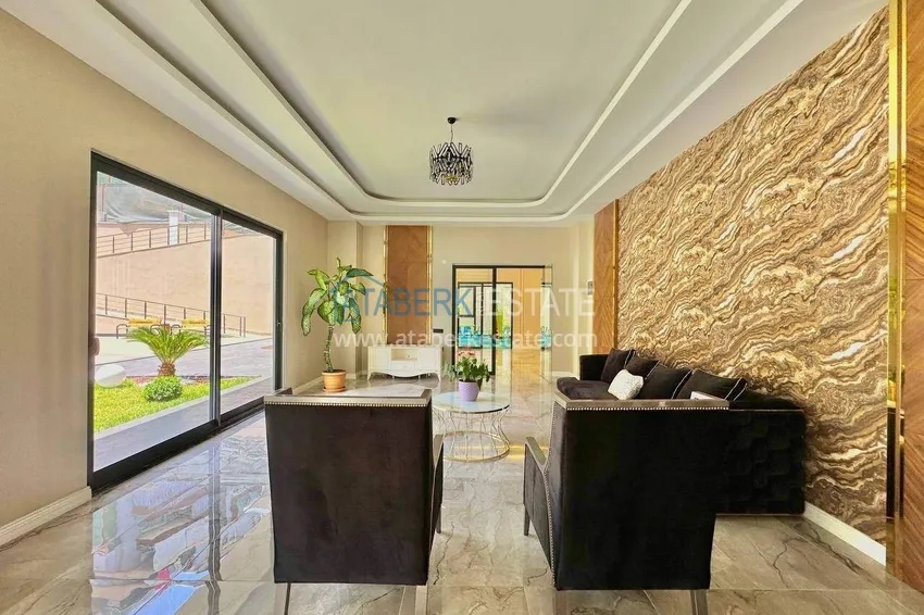 Three-room apartment in the center of Alanya - new property in a comfort-class residence 19