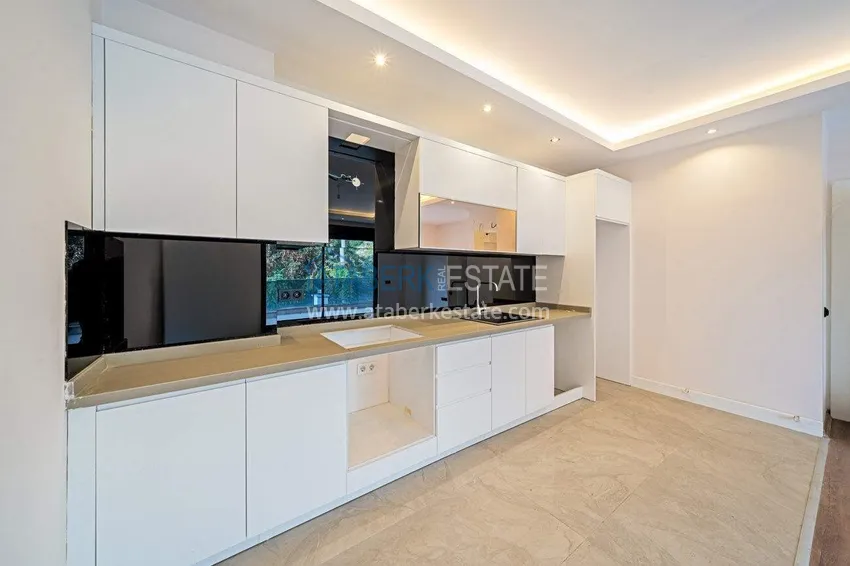Purchase Three-room apartment in the center of Alanya - new property in a comfort-class residence 2