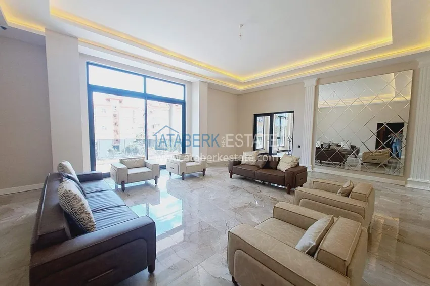Three-room apartment in the center of Alanya - new property in a comfort-class residence 23
