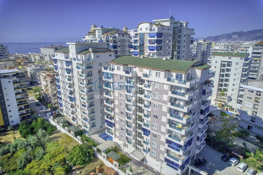 Penthouse duplex 4+1 in Mahmutlar - furniture, prestigious complex, 350 meters from the sea 1