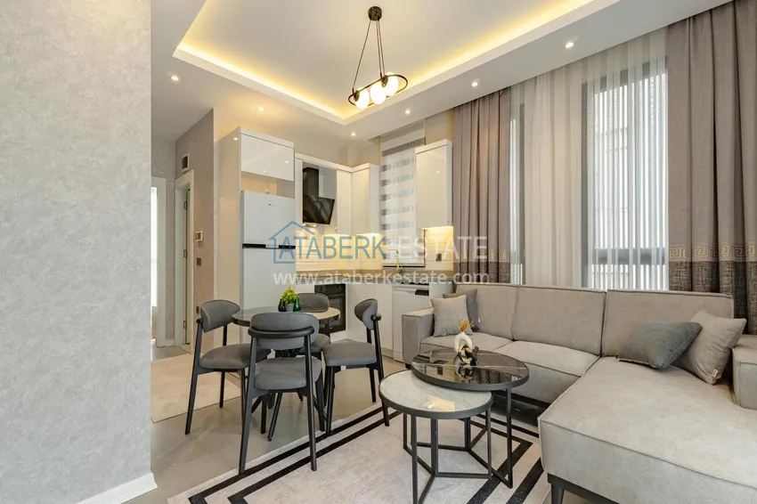 Purchase New 1+1 apartment in the center of Alanya, Cleopatra beach area - high ceilings, new furniture and appliances 1 