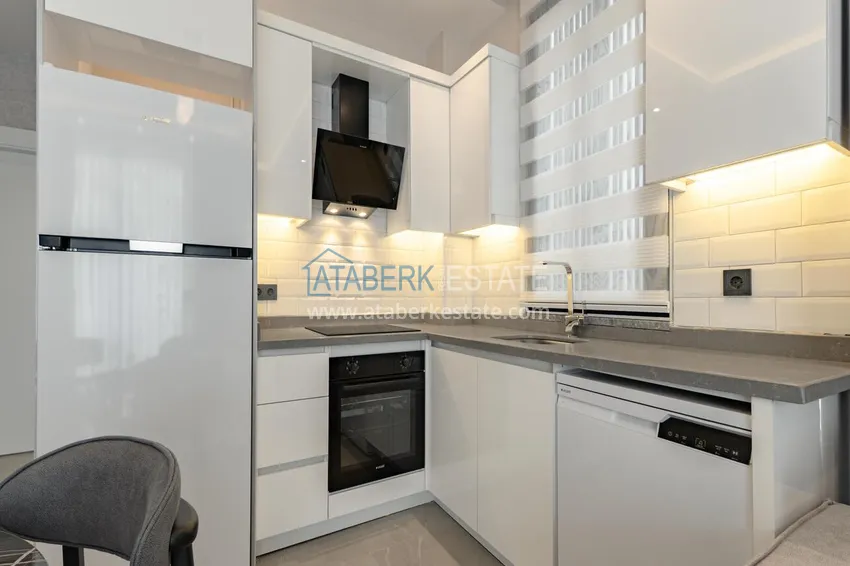 Purchase New 1+1 apartment in the center of Alanya, Cleopatra beach area - high ceilings, new furniture and appliances 7 