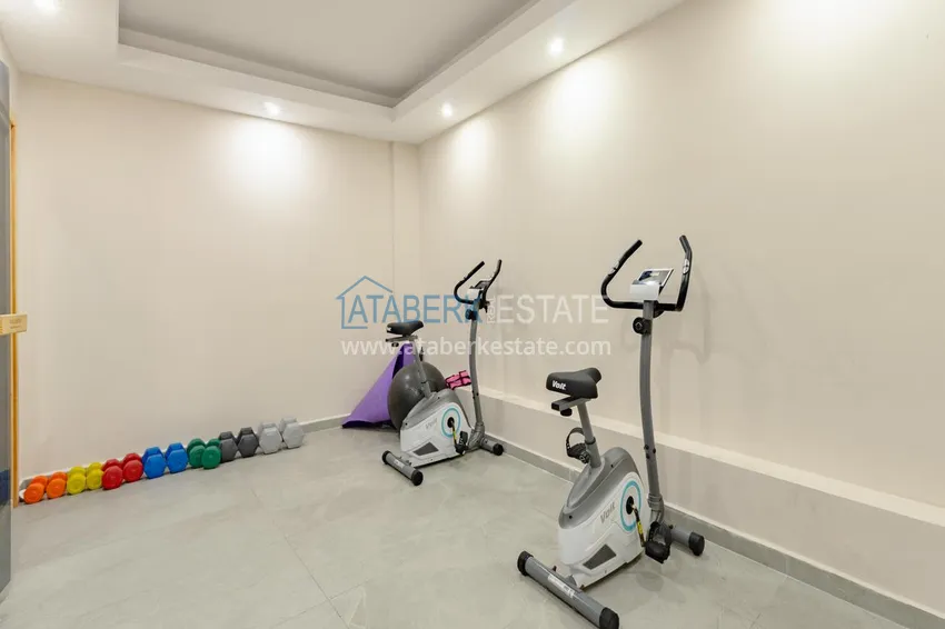 New 1+1 apartment in the center of Alanya, Cleopatra beach area - high ceilings, new furniture and appliances 9 