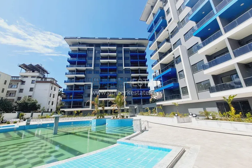 Two 1+1 apartments in the center of Alanya, Cleopatra beach area - fine finish, modern complex 2