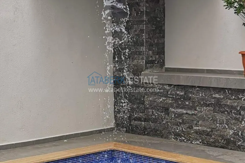 Apartment and penthouse in Tosmur - single price for two properties, 300 m from the sea 5 