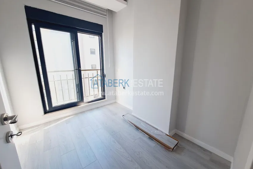 Purchase 2+1 apartment in Avsallar — new furniture, separate kitchen, glazed balcony 13