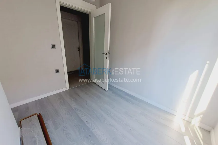 Purchase 2+1 apartment in Avsallar — new furniture, separate kitchen, glazed balcony 14