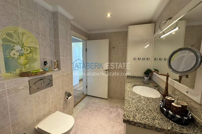 Purchase Duplex with a panoramic terrace in the center of Alanya, Cleopatra beach area — property for a residence permit 15 