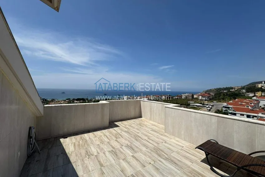 Purchase Duplex with a panoramic terrace in the center of Alanya, Cleopatra beach area — property for a residence permit 40 