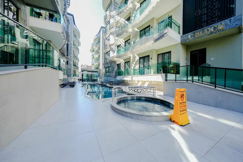 Stylish 1+1 apartment in the center of Alanya, Keykubat beach area — 150 meters 5