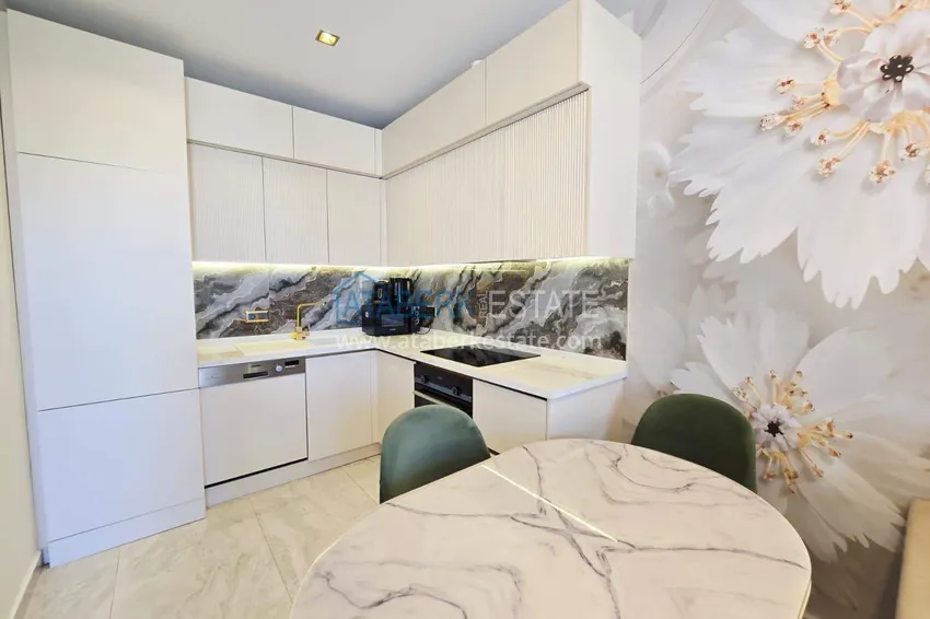 Purchase Stylish 1+1 apartment in the center of Alanya, Keykubat beach area — 150 meters 5