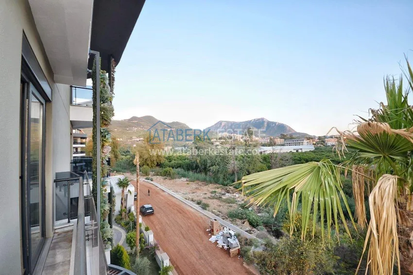 Purchase Real estate in Alanya, 1+1 apartment in Oba 12