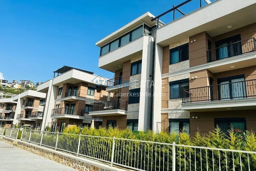3+1 villa in Kargicak - designer renovation, private area 11