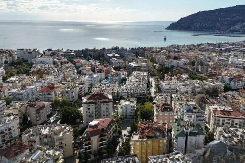 Real estate in the center of Alanya for residence permit and citizenship - 1+1 apartment near Keykubat beach 2