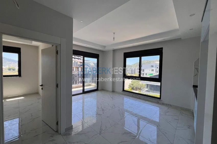 Real estate in Gazipasa - 1+1 apartments in a new complex, Pazarji district 1