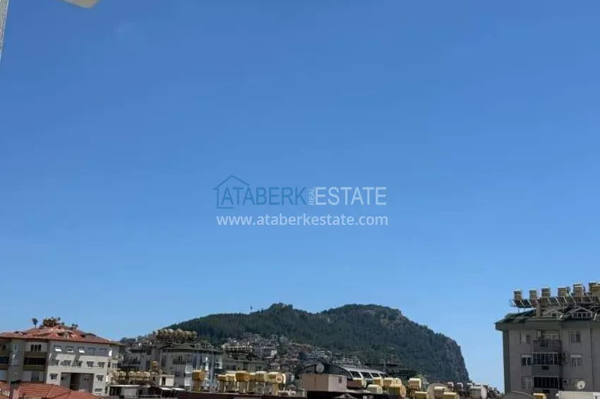 Purchase Real estate in the center of Alanya - 1+1 apartment with a view of the fortress and the sea near Cleopatra beach 15
