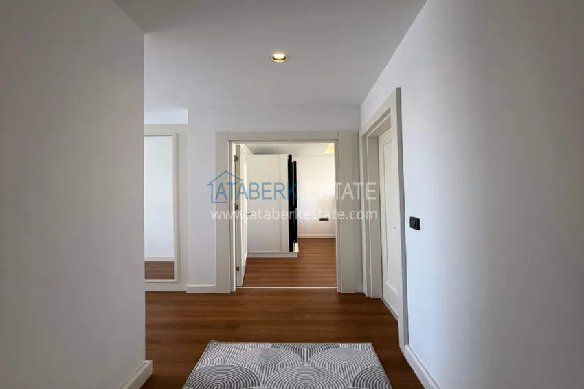 Purchase Real estate in the center of Alanya - 1+1 apartment with a view of the fortress and the sea near Cleopatra beach 2