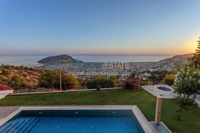 Purchase Private 5+2 villa in the center of Alanya, Bektash district — furnished and with panoramic views 15