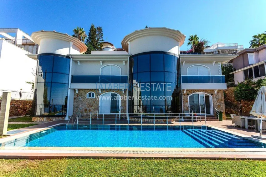 Private 5+2 villa in the center of Alanya, Bektash district — furnished and with panoramic views 2